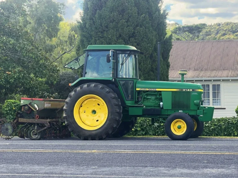 John Deere 3140, Classic Tractors